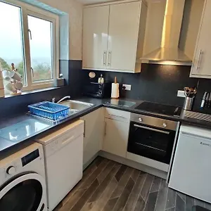 Glen View A Stones Throw Away From The Gower! Swansea